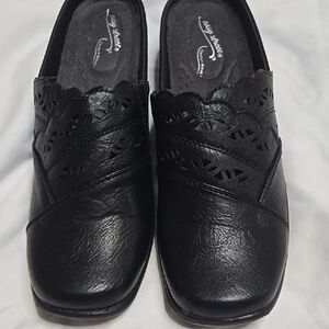 Black Women's Shoes
